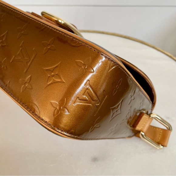 SOLD - Louis Vuitton Christie GM Crossbody Bag | LV Monogram Vernis Bronze Bag - Picture 7 of 16